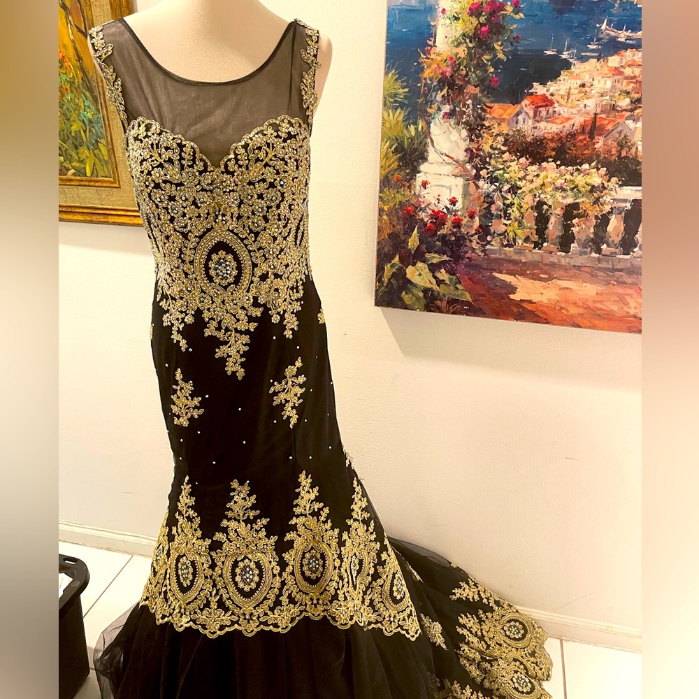 NWT Abby Paris by Lucci Lu Tulle Black & Gold Formal Beaded mermaid Gown Sz 16